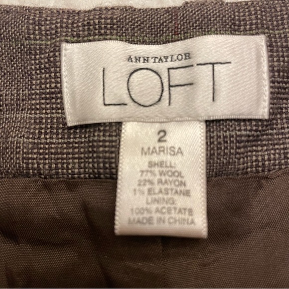 LOFT Marisa Straight Leg Wool Trousers. Size 2 - Picture 4 of 6